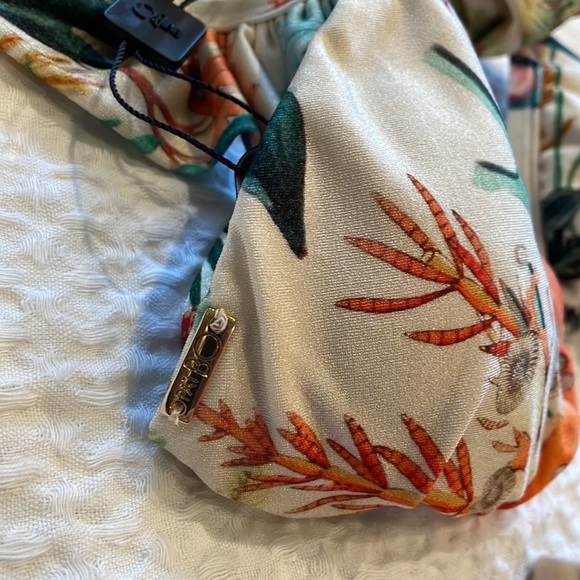 PAT BO - Picture 9 of 12